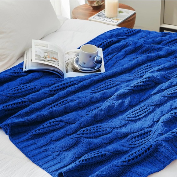 Amélie Home Cable Knitted, Chenille Chunky Knit Throw Blanket,Blue,50 x 60 - NWT - Picture 5 of 8